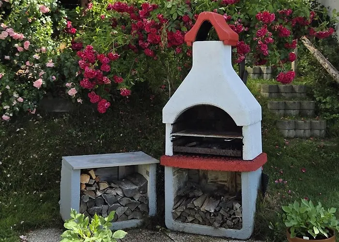 Ofenluger In Idylischer Lage Inkl Garage Und Griller *